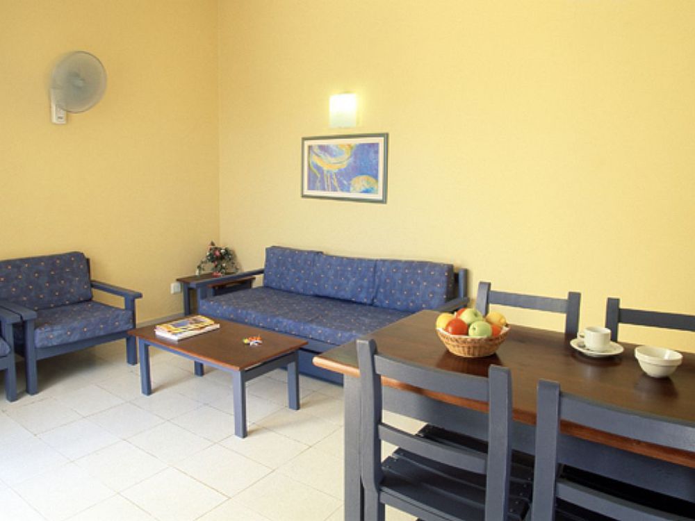 Sagitario Menorca Mar Adults Only Aparthotel กาลาเอนบอสช์ ภายนอก รูปภาพ