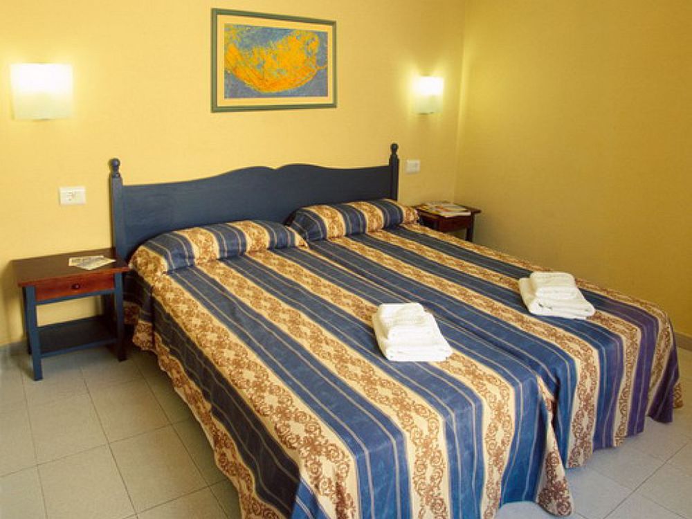 Sagitario Menorca Mar Adults Only Aparthotel กาลาเอนบอสช์ ภายนอก รูปภาพ